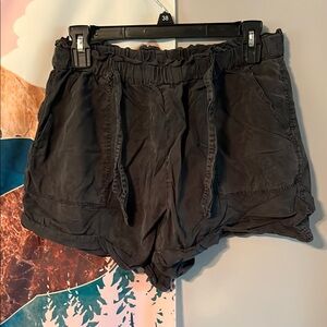 Women's Black Linen Shorts
